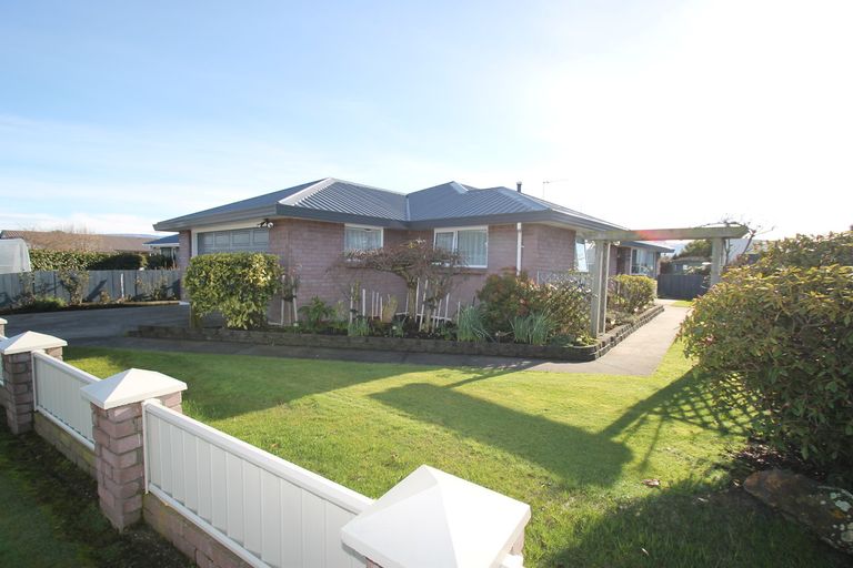 Photo of property in 84 Tyne Street, Mosgiel, 9024