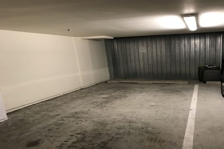 Photo of property in Bellagio Apartments, 4e/39 Taranaki Street, Te Aro, Wellington, 6011