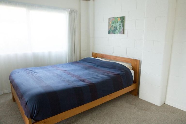 Photo of property in 14 Riverview Road, New Lynn, Auckland, 0600