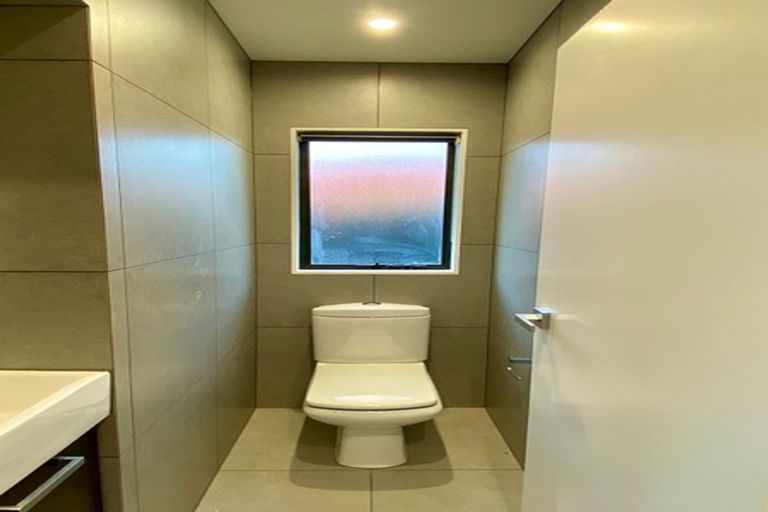 Photo of property in 78 Burswood Drive, Burswood, Auckland, 2013