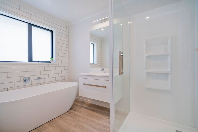 Photo of property in 110 Kupe Drive, Whitianga, 3510