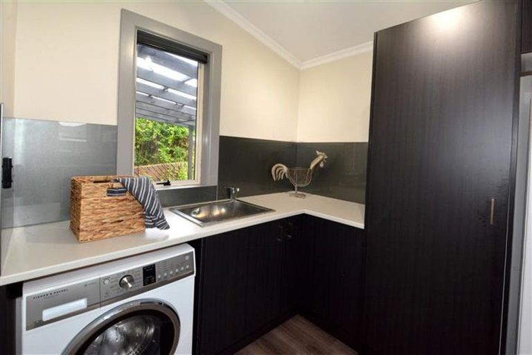 Photo of property in 307 Main South Road, Green Island, Dunedin, 9018