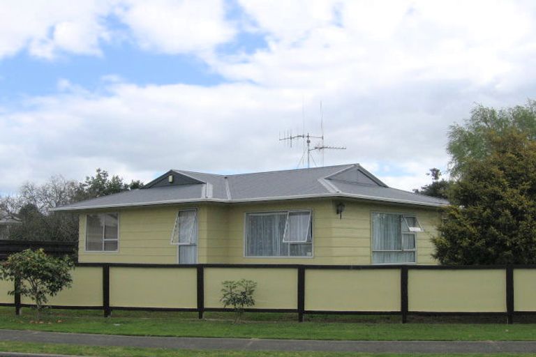 Photo of property in 4 Dover Place, Mount Maunganui, 3116