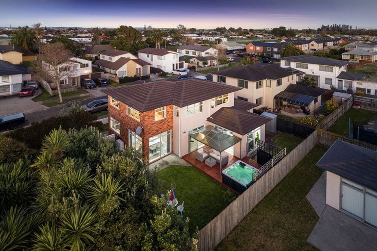 Photo of property in 19 Pate Crescent, Favona, Auckland, 2024