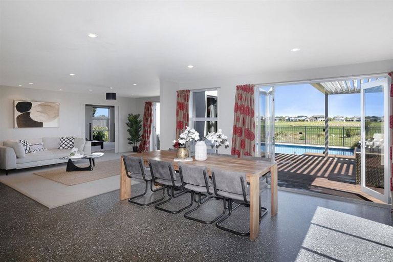 Photo of property in 4 The Belfry, Waimairi Beach, Christchurch, 8083