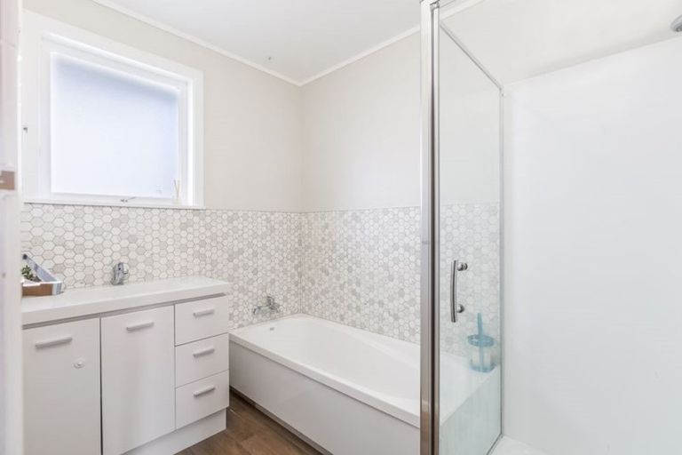 Photo of property in 12 Walton Avenue, Warkworth, 0910