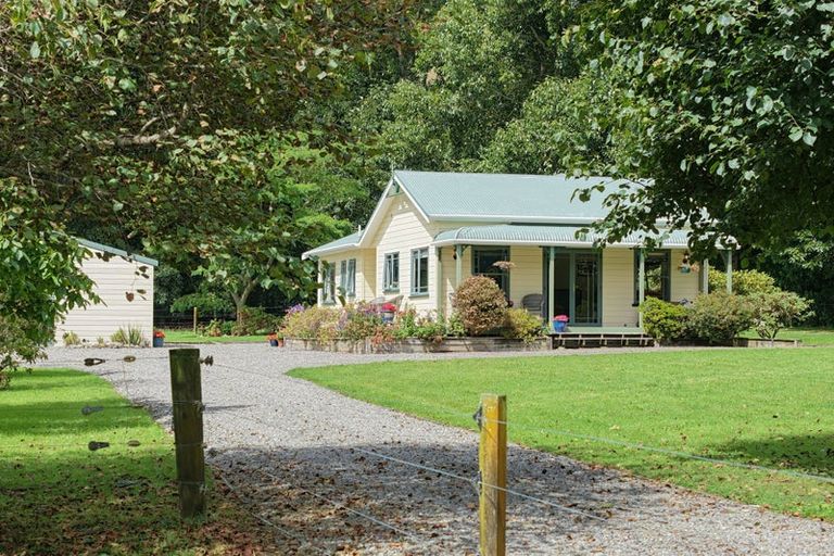 Photo of property in 347 Kuku Road East, Kuku, Levin, 5570