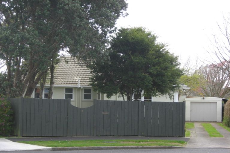 Photo of property in 9 Hawkins Street, Vogeltown, New Plymouth, 4310