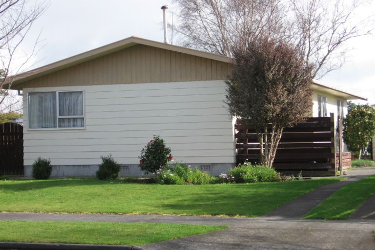 Photo of property in 24 Carter Crescent, Awapuni, Palmerston North, 4412