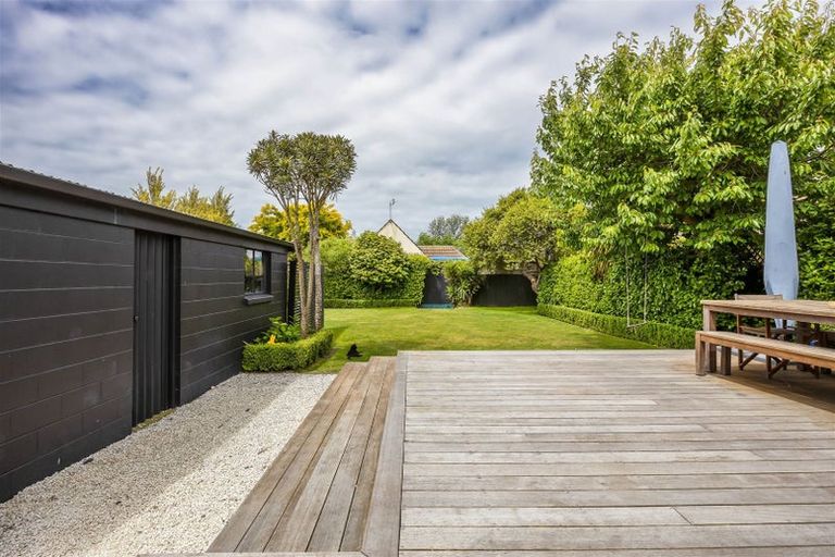 Photo of property in 130 Idris Road, Strowan, Christchurch, 8052