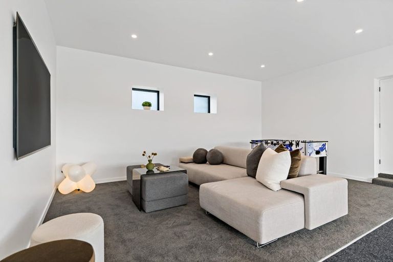 Photo of property in 114 Bramley Drive, Farm Cove, Auckland, 2012