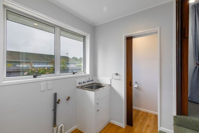 Photo of property in 42 Crofton Road, Harewood, Christchurch, 8051