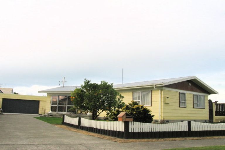 Photo of property in 22 Lanark Crescent, Tamatea, Napier, 4112