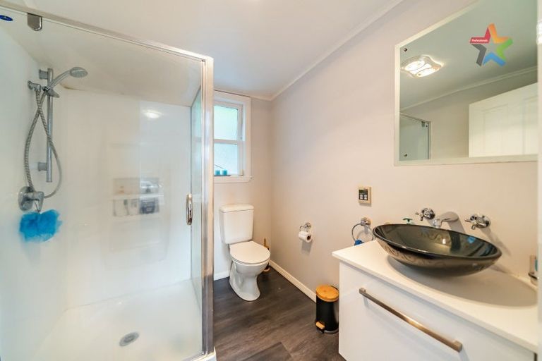 Photo of property in 23 Wyndrum Avenue, Waterloo, Lower Hutt, 5011