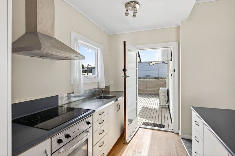 Photo of property in 214 Whitaker Street, Whataupoko, Gisborne, 4010