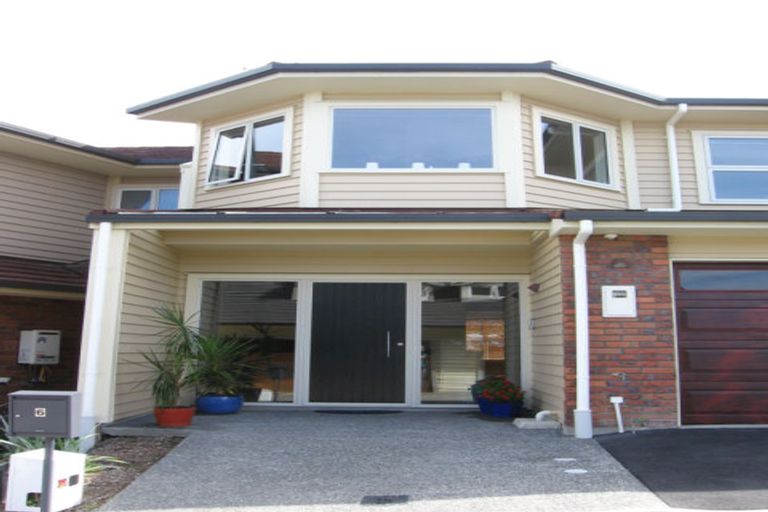 Photo of property in 6 Curnow Way, Kaiwharawhara, Wellington, 6035