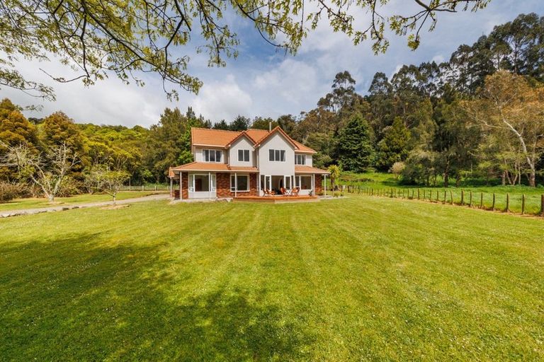 Photo of property in 54 Moonshine Valley Road, Aokautere, 4471