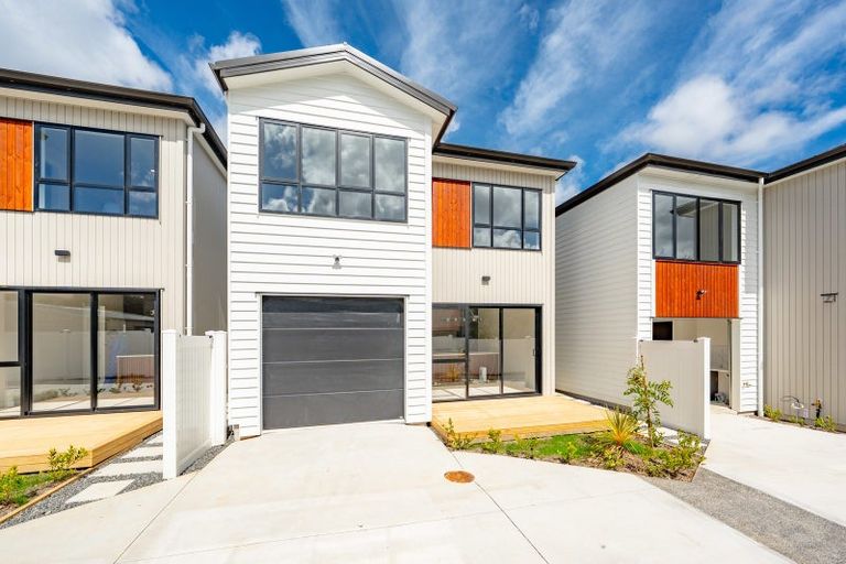 Photo of property in 40 Allington Road, Massey, Auckland, 0614