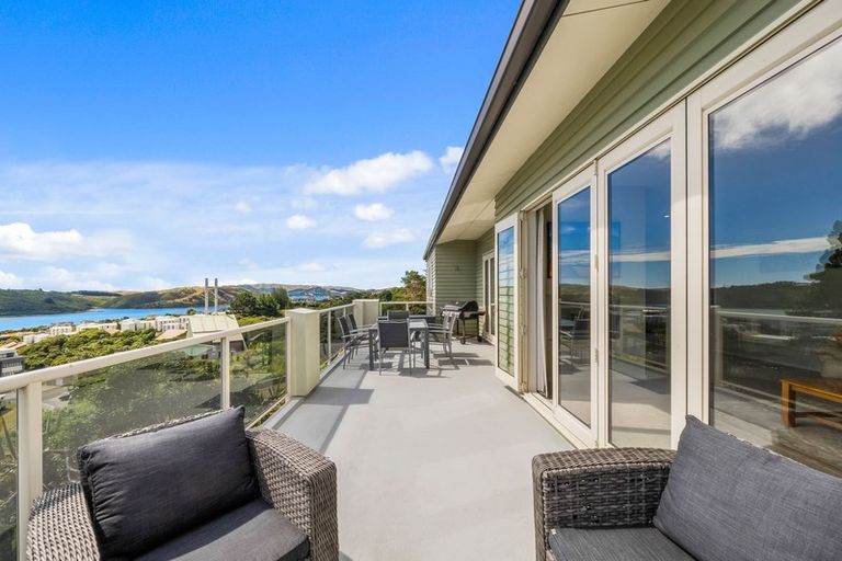 Photo of property in 38 Aspiring Terrace, Aotea, Porirua, 5024