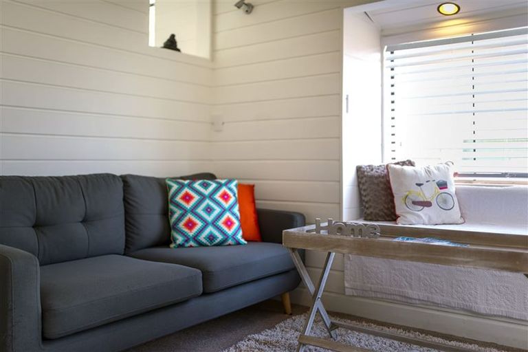 Photo of property in 651 East Coast Road, Browns Bay, Auckland, 0630