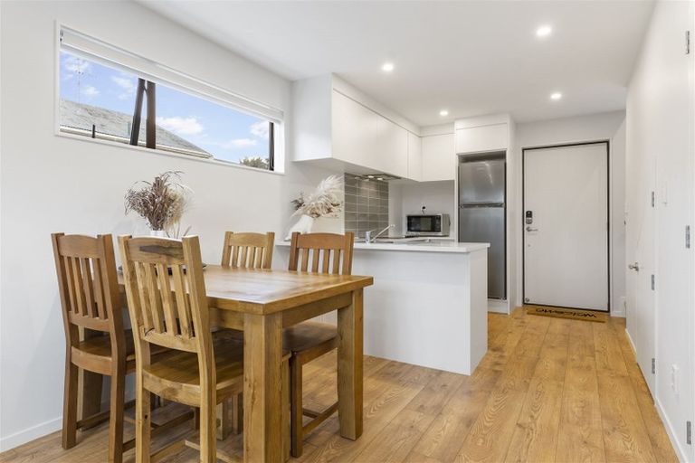 Photo of property in 9/36 Kaipatiki Road, Glenfield, Auckland, 0629