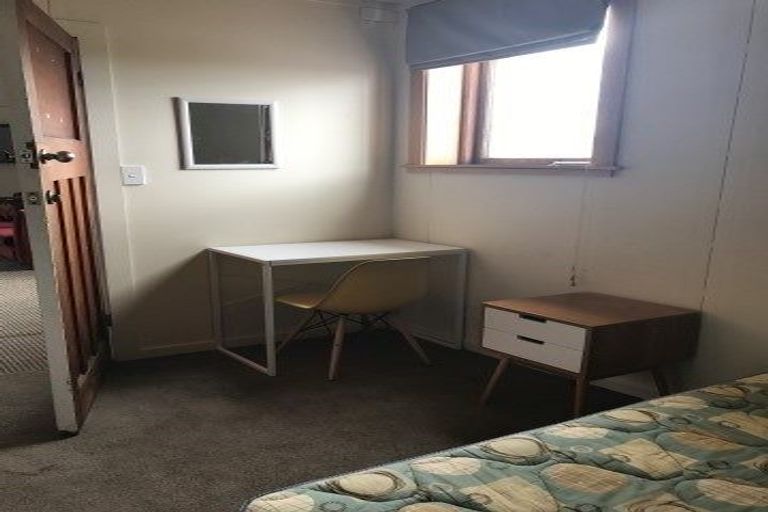 Photo of property in 33 Russell Street, Dunedin Central, Dunedin, 9016