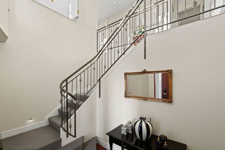 Photo of property in 9 Westview Place, Huntsbury, Christchurch, 8022