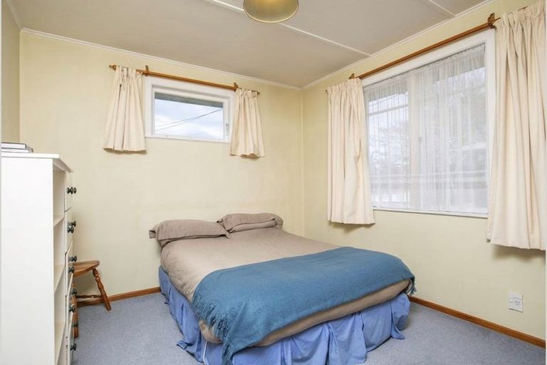 Photo of property in 50 Fergusson Street, Solway, Masterton, 5810