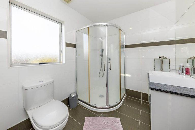 Photo of property in 13 Stamford Crescent, Flat Bush, Auckland, 2019