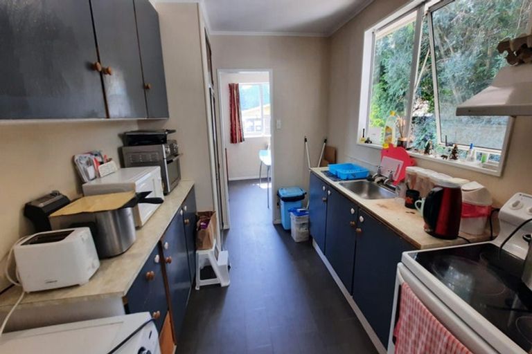 Photo of property in 16 Halsey Street, Clinton, 9534