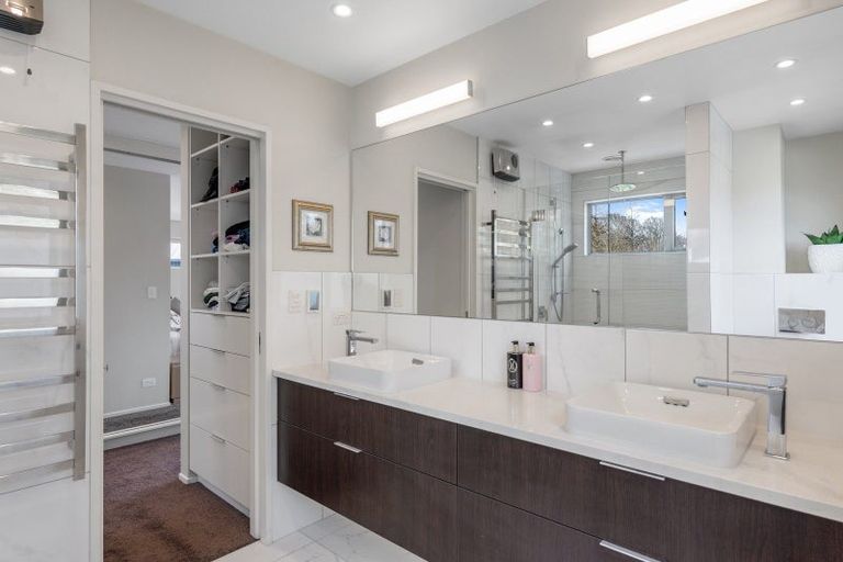 Photo of property in 32b Glandovey Road, Fendalton, Christchurch, 8052