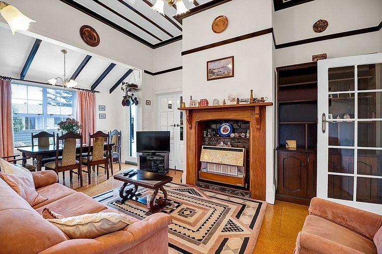 Photo of property in 53 Fantham Street, Hawera, 4610