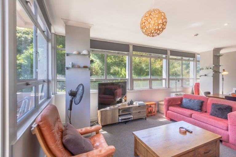 Photo of property in Mclean Towers, 2a/3 Shakespeare Road, Napier South, Napier, 4110