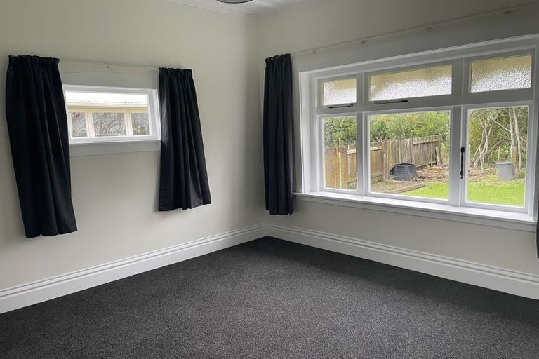 Photo of property in 23 Perrin Place, Kelvin Grove, Palmerston North, 4414