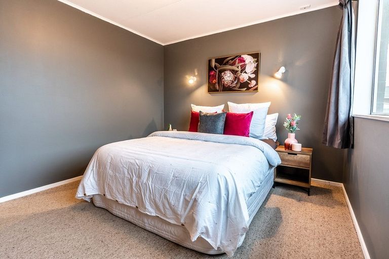 Photo of property in 37 Waterford Drive, Winton, 9720