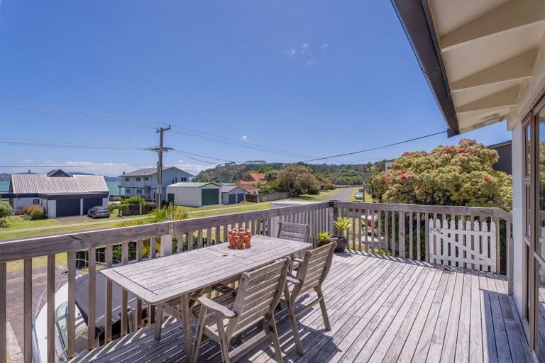 Photo of property in 174 Captain Cook Road, Cooks Beach, Whitianga, 3591