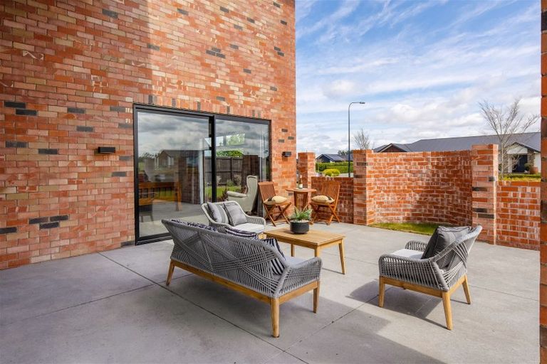 Photo of property in 44 Silver Peaks Drive, West Melton, 7618