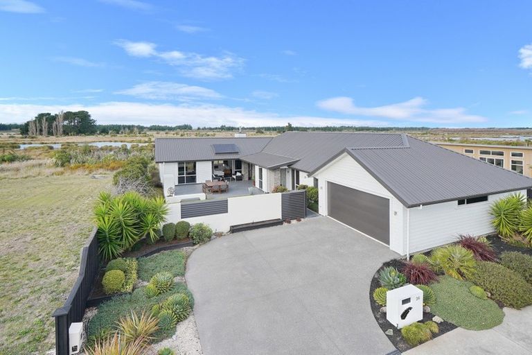 Photo of property in 36 Te Kohanga Drive, Pegasus, 7612