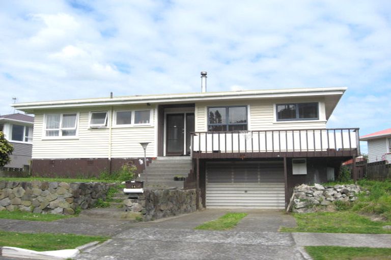 Photo of property in 14 Clearmont Crescent, Blagdon, New Plymouth, 4310