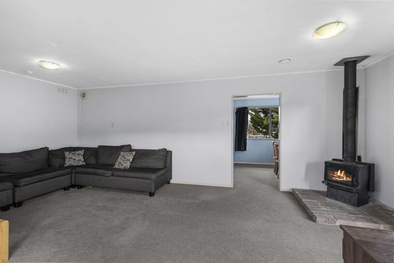Photo of property in 310 Wellington Road, Wainuiomata, Lower Hutt, 5014