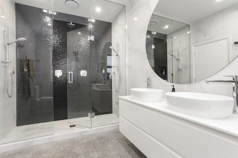 Photo of property in 57 Hawaiian Parade, Arkles Bay, Whangaparaoa, 0932