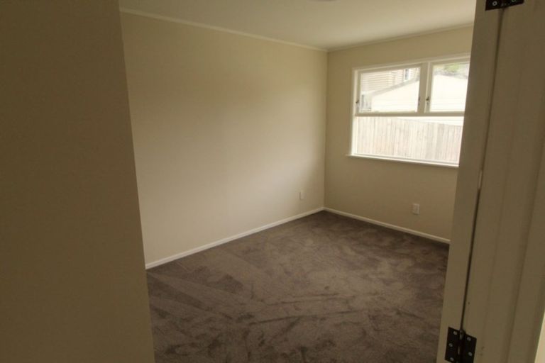 Photo of property in 2/10 Norman Road, Hauraki, Auckland, 0622