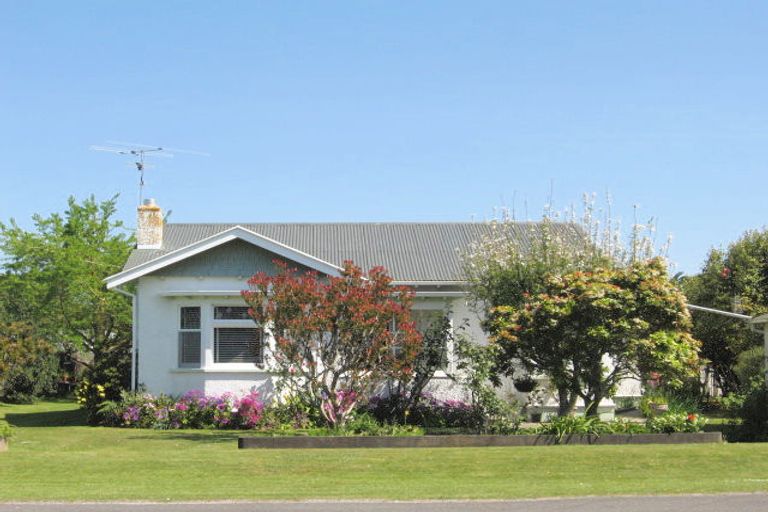 Photo of property in 16 Muir Street, Te Hapara, Gisborne, 4010