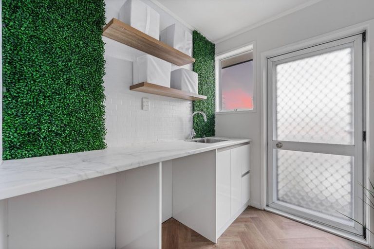 Photo of property in 7 Faram Place, Massey, Auckland, 0614