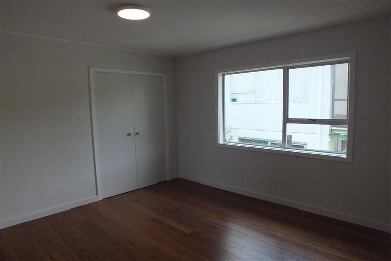 Photo of property in 6 William Hadlow Place, Hatfields Beach, Orewa, 0931