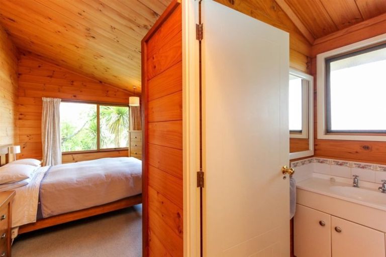 Photo of property in 6b Price Street, Westown, New Plymouth, 4310