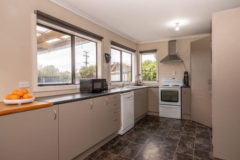 Photo of property in 63 Wakefield Street, Westport, 7825