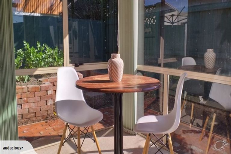 Photo of property in 2/12 Gibbon Street, Sydenham, Christchurch, 8023