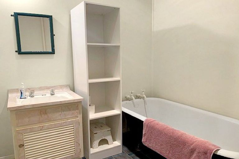 Photo of property in 15 Ladys Mile, Foxton, 4814