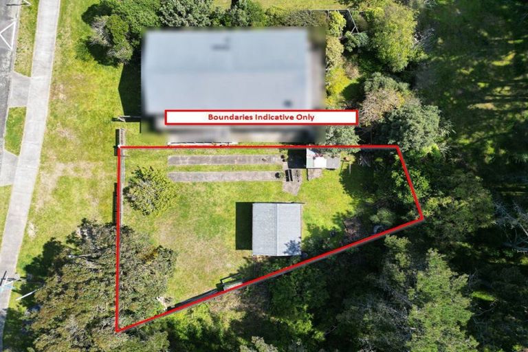 Photo of property in 29 Cousins Avenue East, Foxton Beach, Foxton, 4815